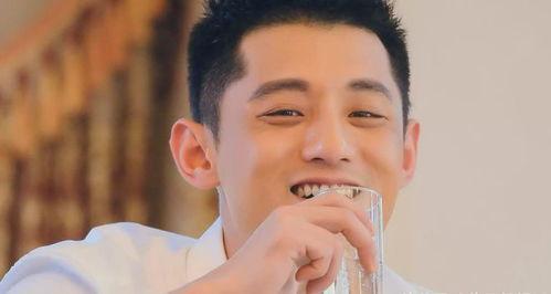 张继科爆料景甜三段视频,三段视频见证甜蜜瞬间  第2张